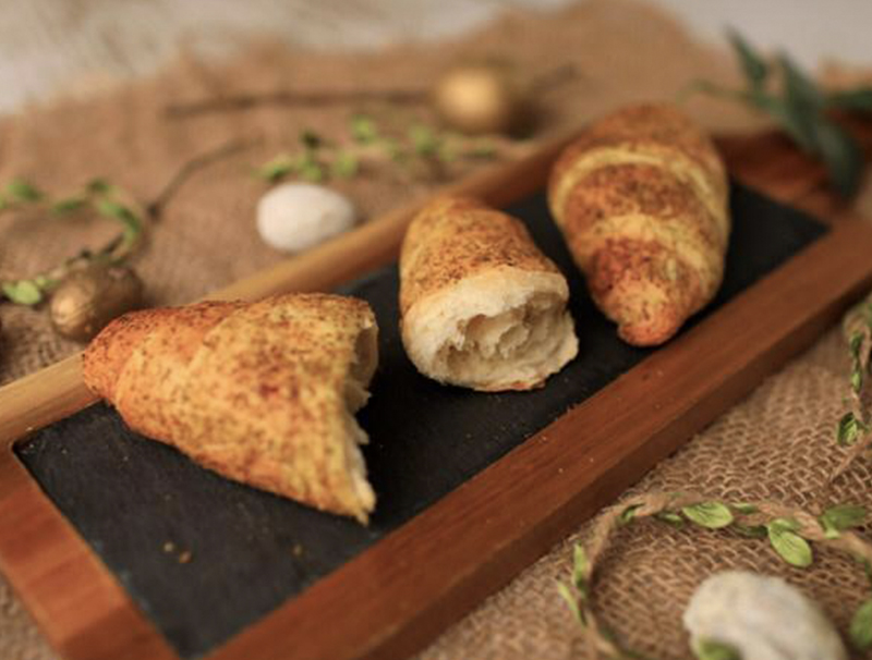 Croussin Thyme كروسان زعتر