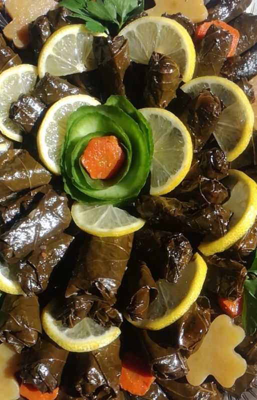 VINE LEAF ROLLS يالنجي (ورق عنب ) 
