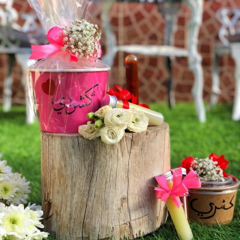 Pink Colored Kushari  بكس كشري وردي ملون