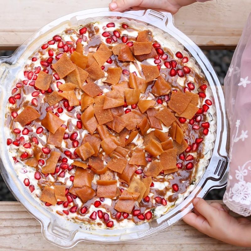 Vine Leaf Rolls Fatteh  فته ورق عنب