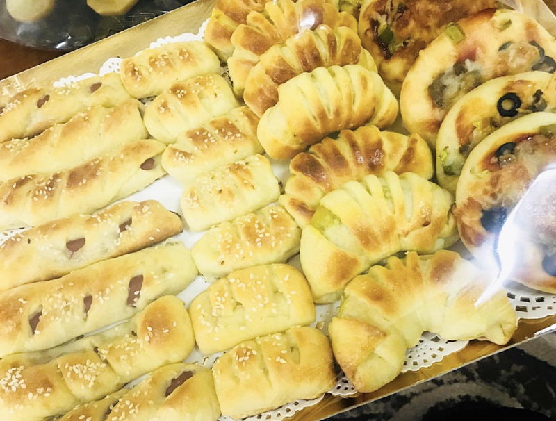 Mixed pastries  فطائر مشكل 