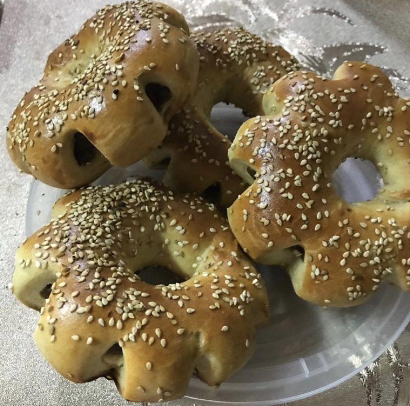 Date pies  فطائر التمر 